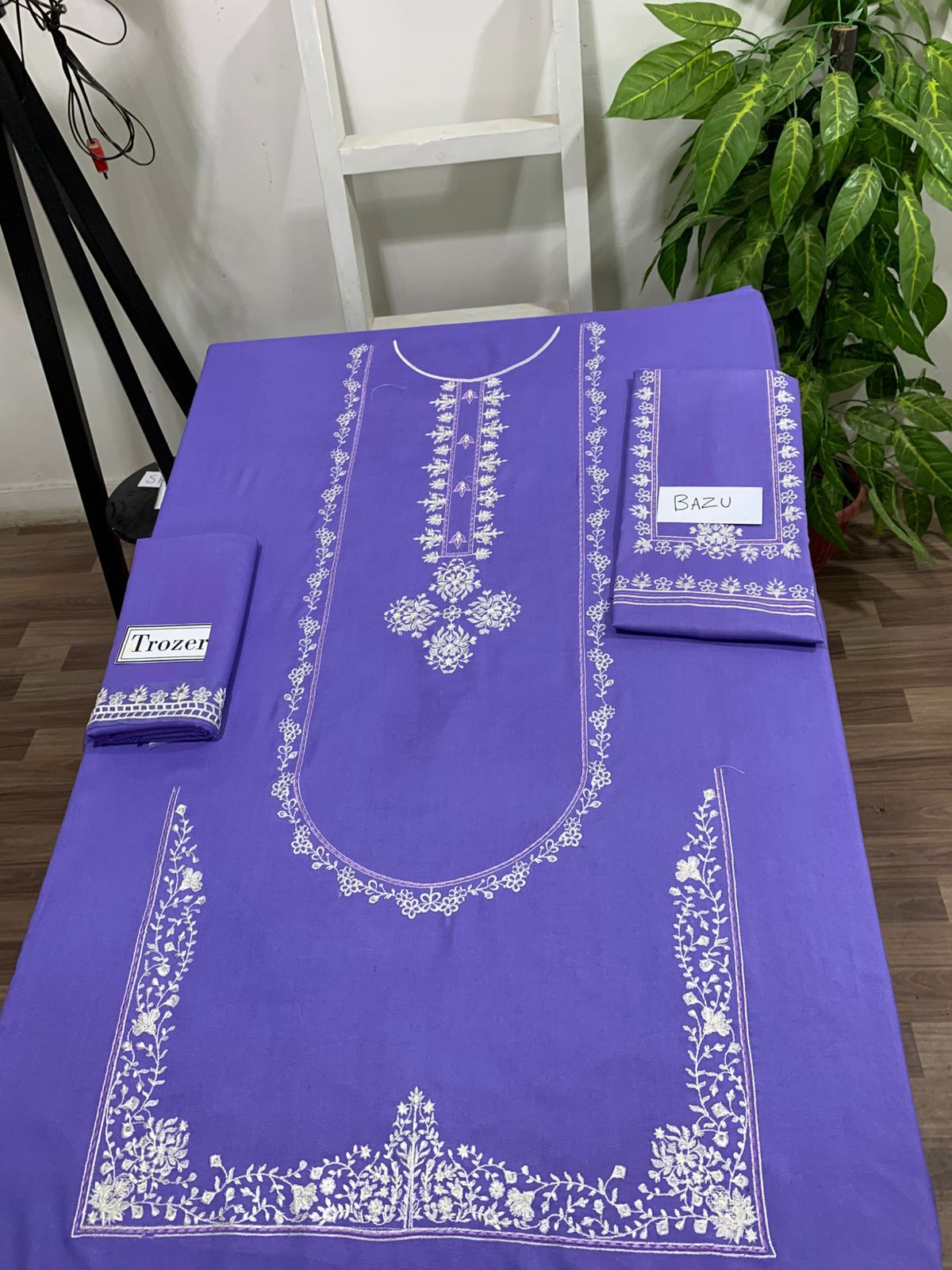 UNSTITCHED 2PC LAWN EMBROIDERED SUIT