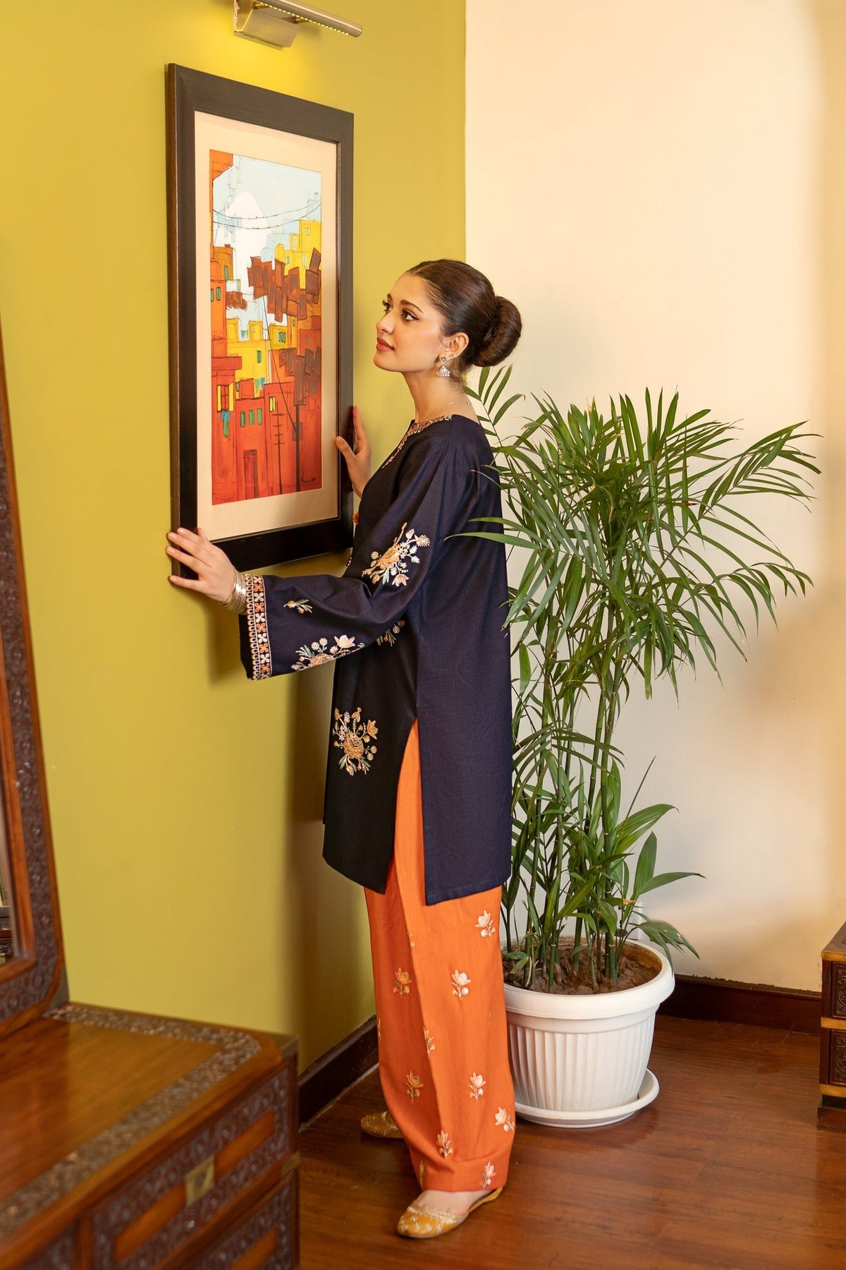UNSTITCHED 2PC LAWN EMBROIDERED SUIT