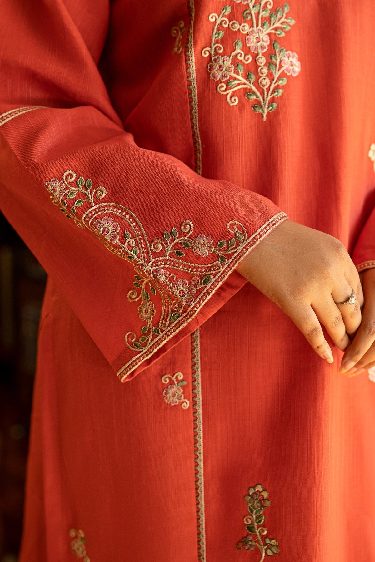 UNSTITCHED 2PC LAWN EMBROIDERED SUIT