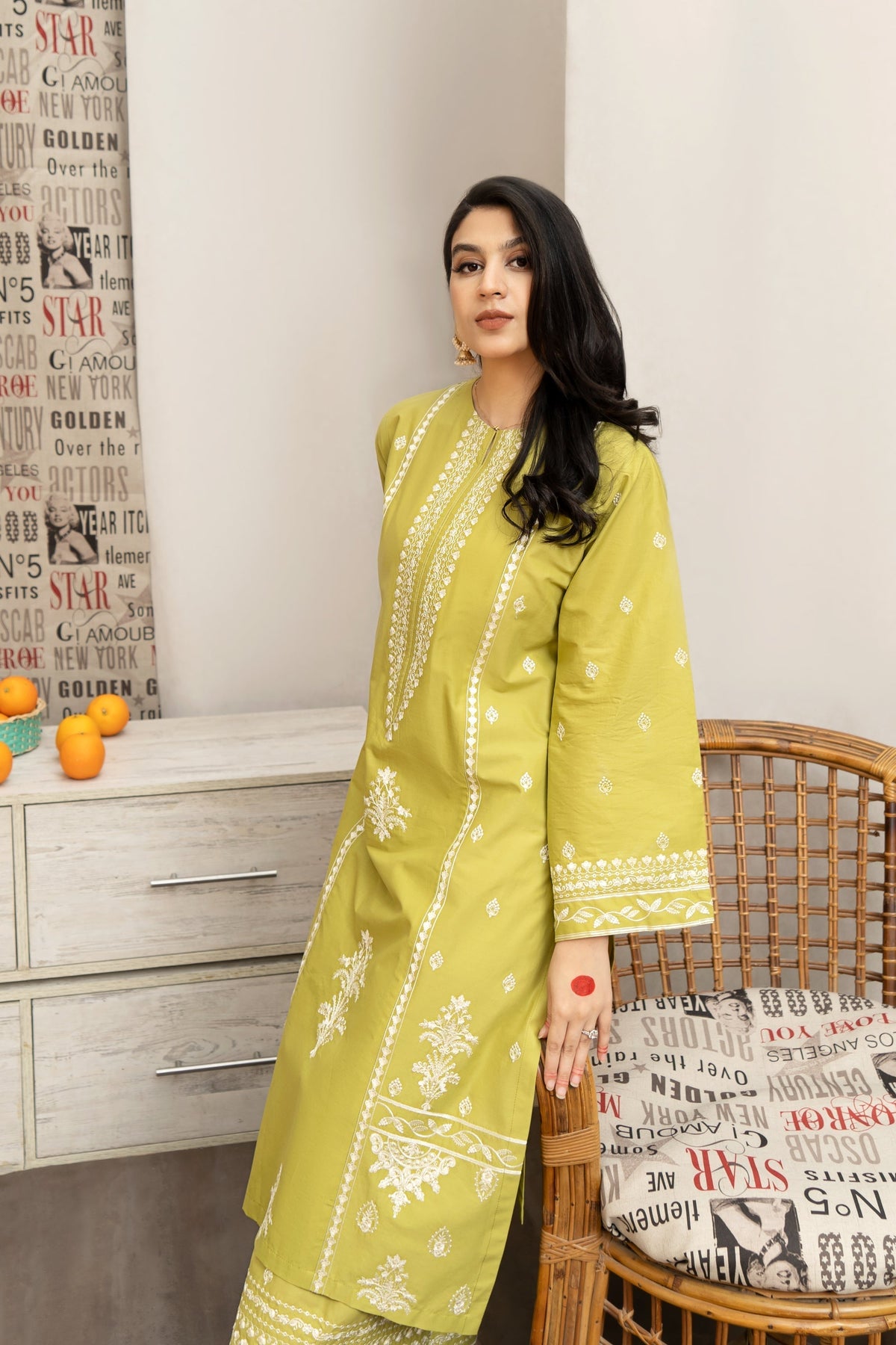 Embroidered 3-Piece in Lawn UNSTICED