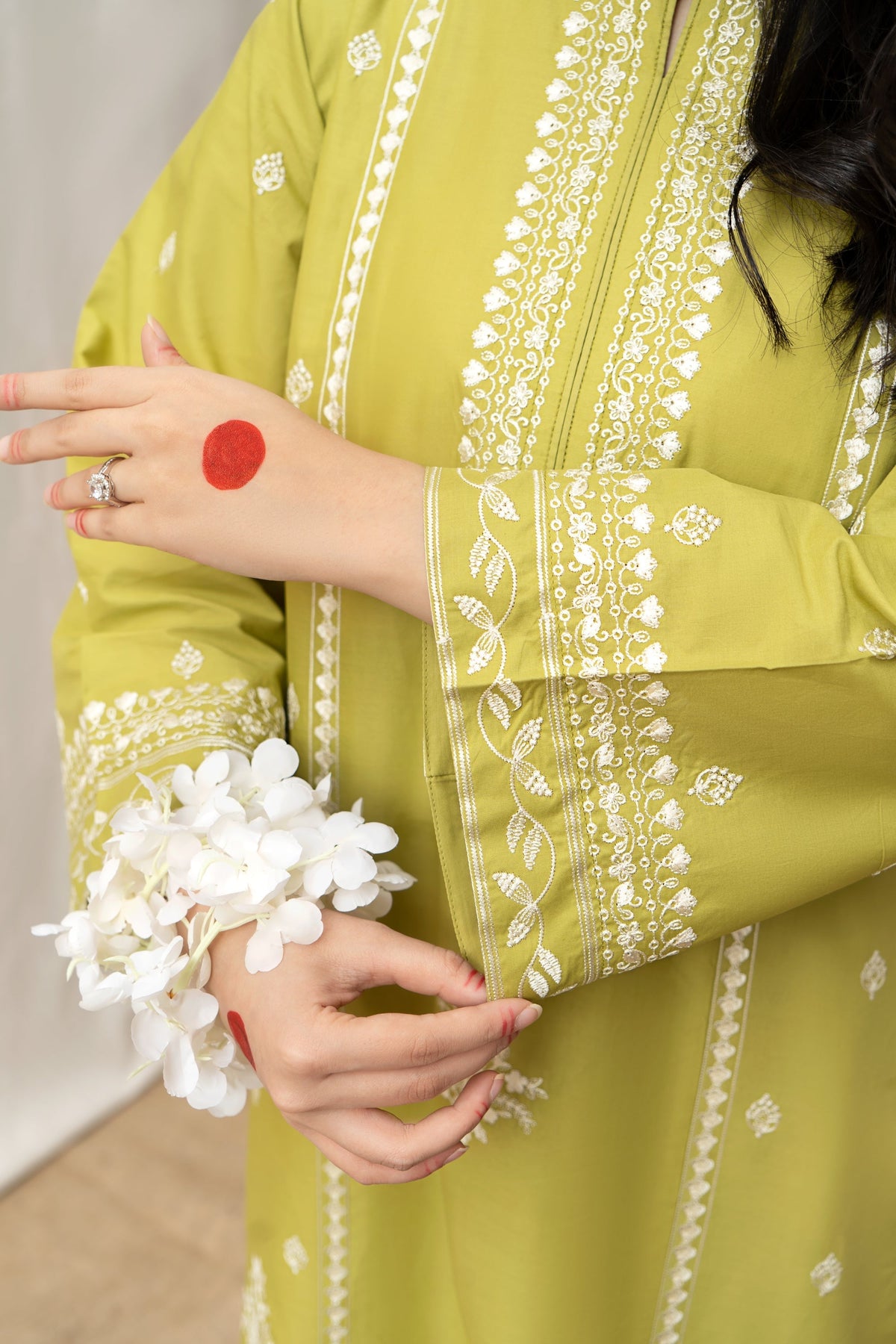 Embroidered 3-Piece in Lawn UNSTICED