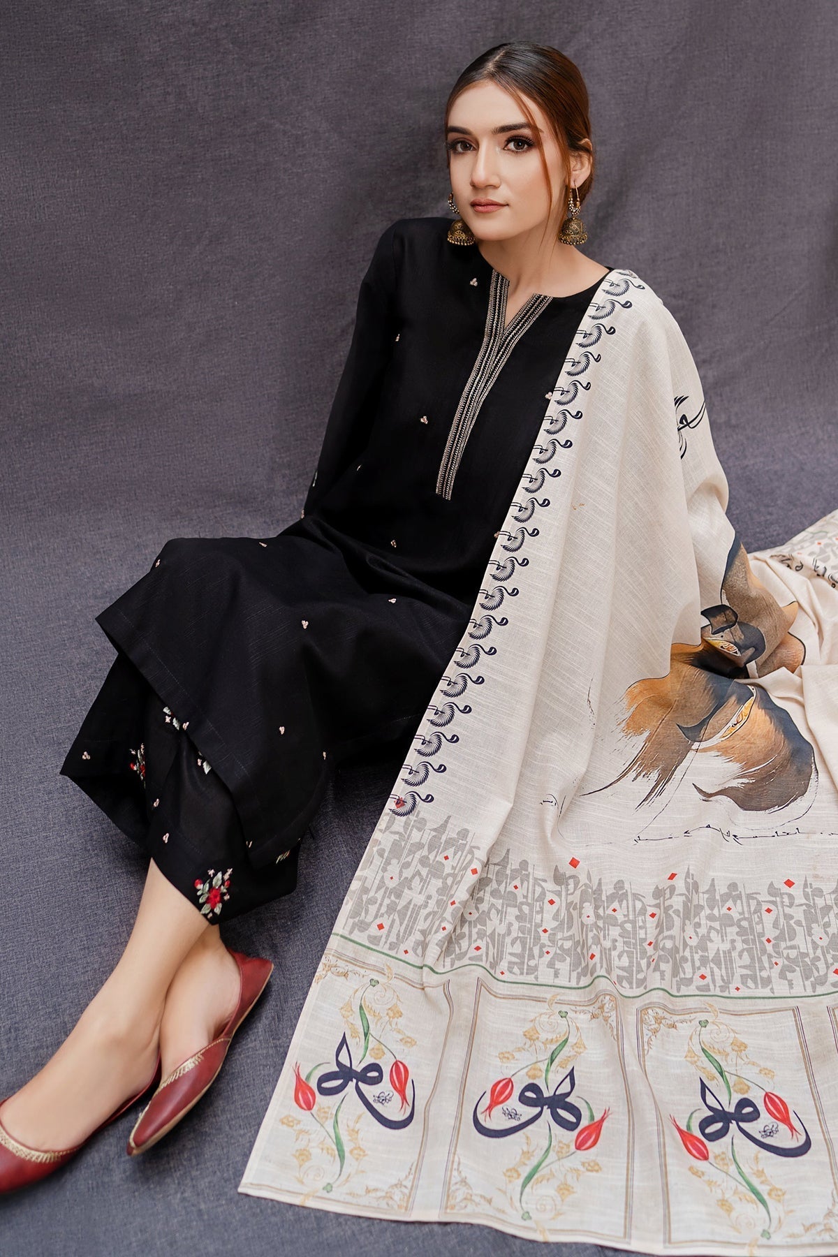 Embroidered 3-Piece in Lawn UNSTICED