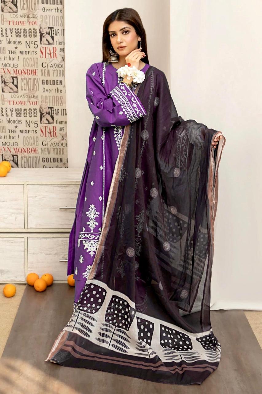 Embroidered 3-Piece in Lawn UNSTICED
