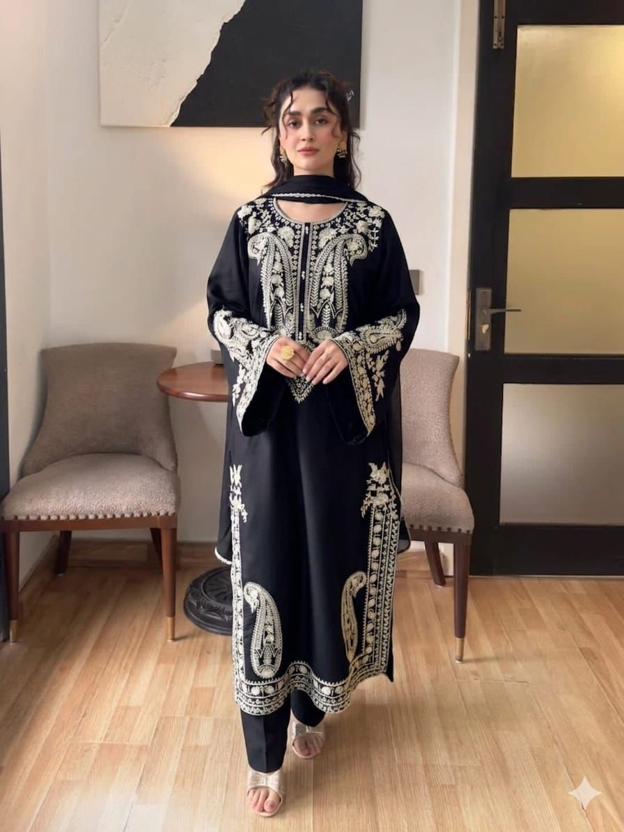 Embroidered 3-Piece in Lawn UNSTICED