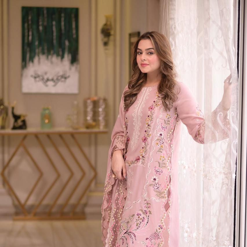 Embroidered 3-Piece in Lawn UNSTICED