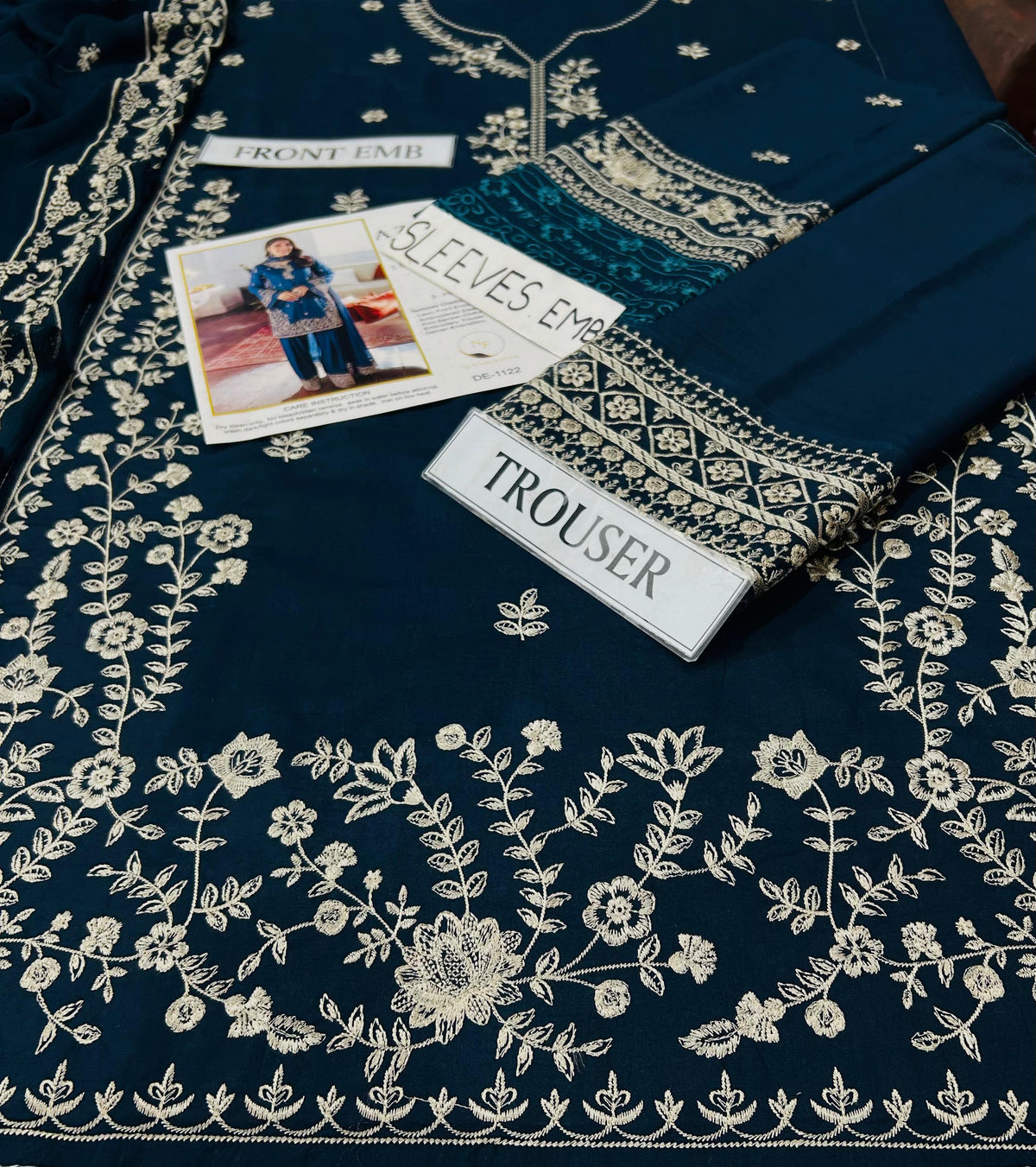 Embroidered 3-Piece in Lawn UNSTICED
