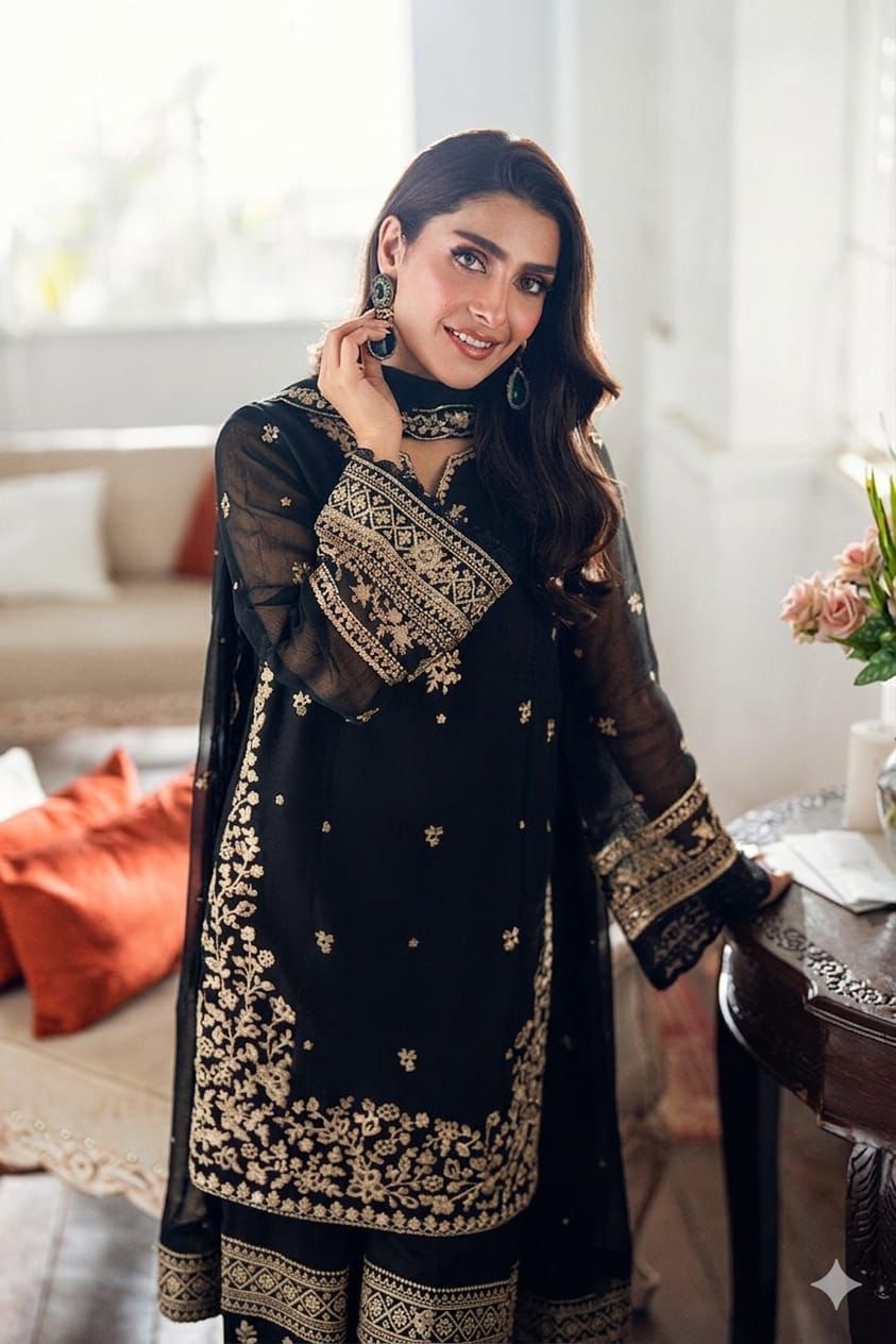 Embroidered 3-Piece in Lawn UNSTICED