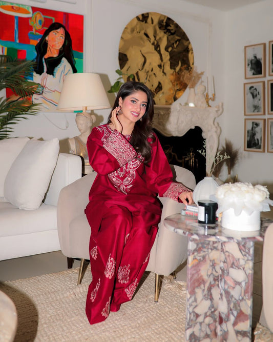 UNSTITCHED 2PC LAWN EMBROIDERED SUIT