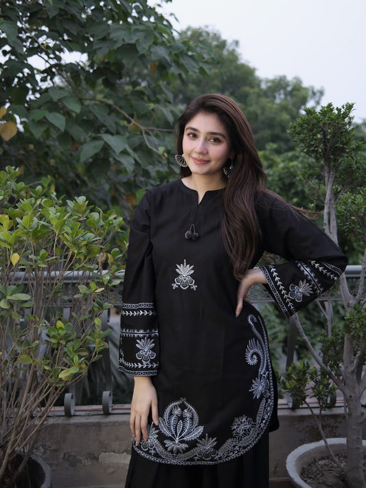 UNSTITCHED 2PC LAWN EMBROIDERED SUIT